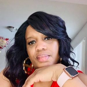 Meet your Posher, Consuela